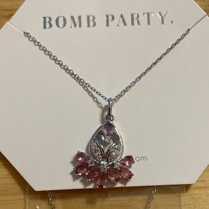 Ring Bomb Party The Wildflower Pendant Necklace NIB